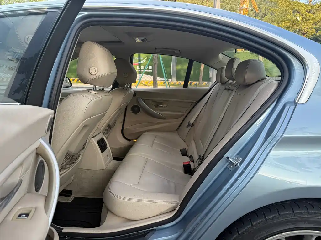 BMW 3 Series (Import) — миниатюра 5