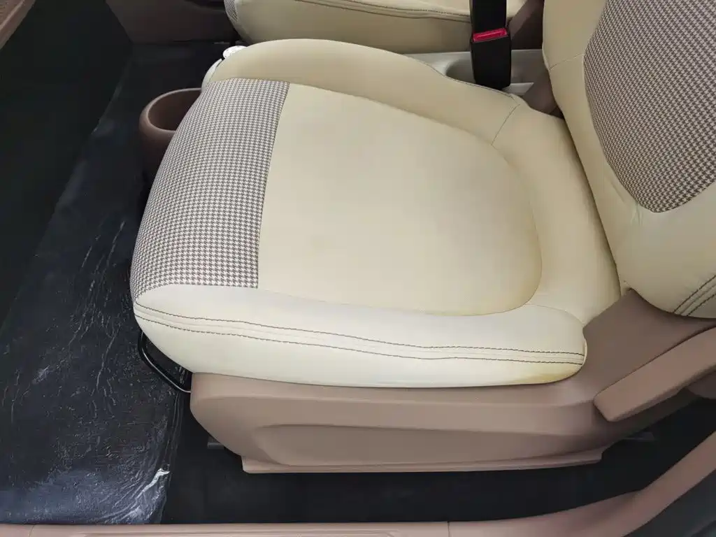 Wuling MINIEV — миниатюра 20