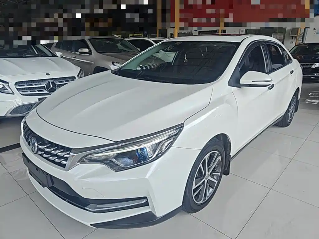 Venucia D60 — миниатюра 2