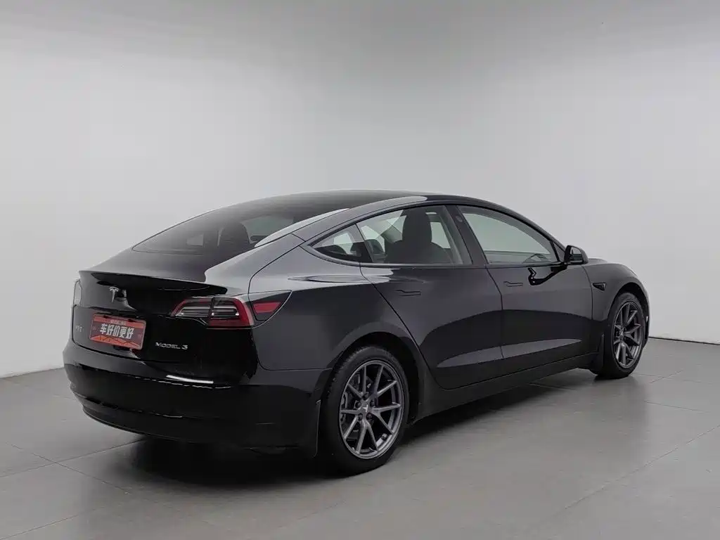 Tesla Model 3 — фотографии объявления, Фото 3