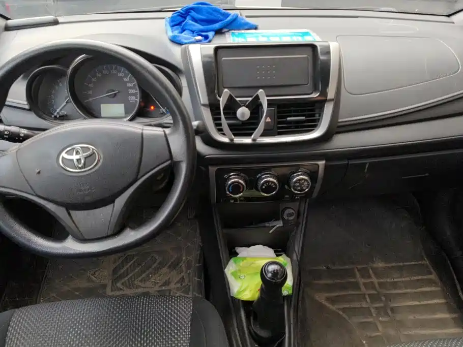 Toyota Vios FS — миниатюра 12