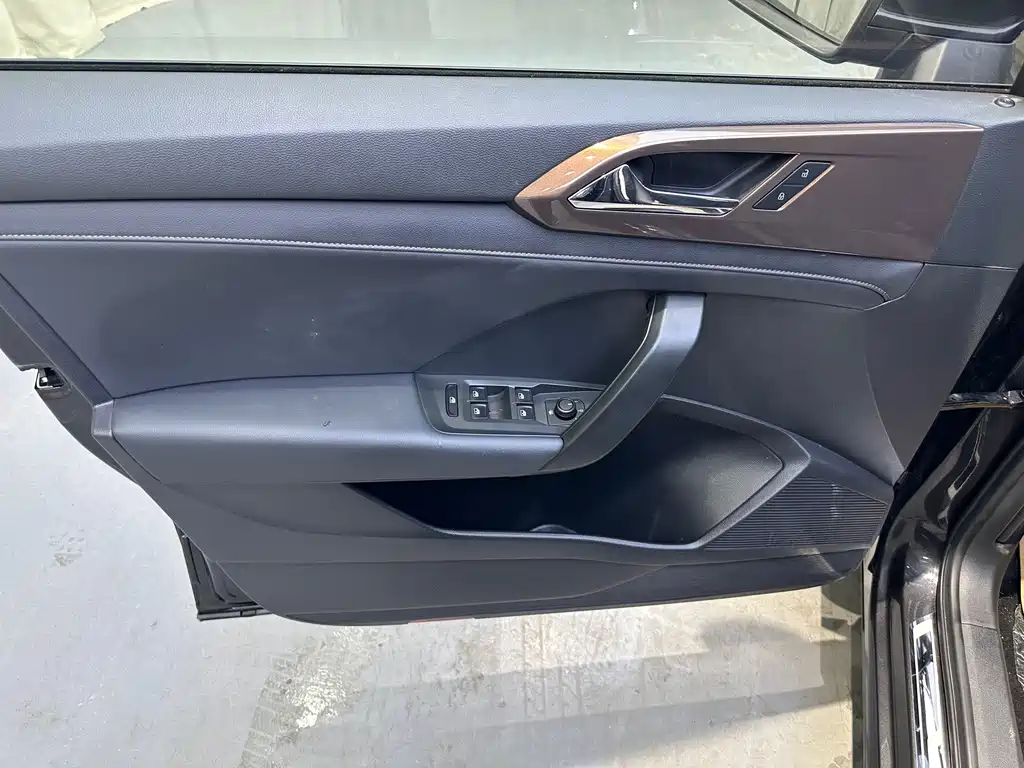 Volkswagen Tharu — миниатюра 13