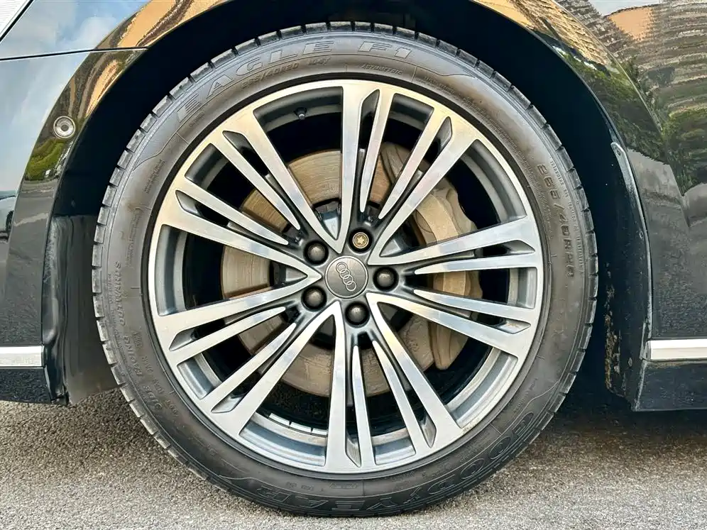 Audi A8 — фотографии объявления, Фото 35