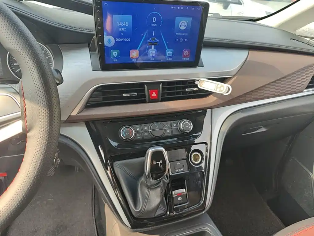 JAC Refine Refine M3 — миниатюра 13