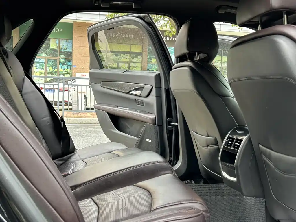 Cadillac CT6 — миниатюра 11
