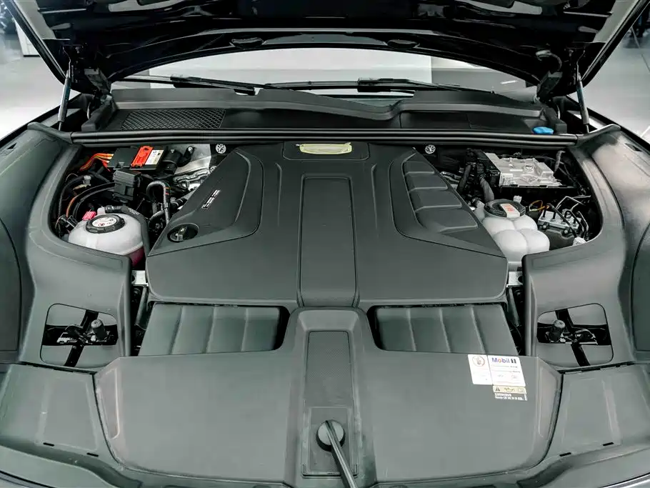Porsche Cayenne Hybrid — миниатюра 24