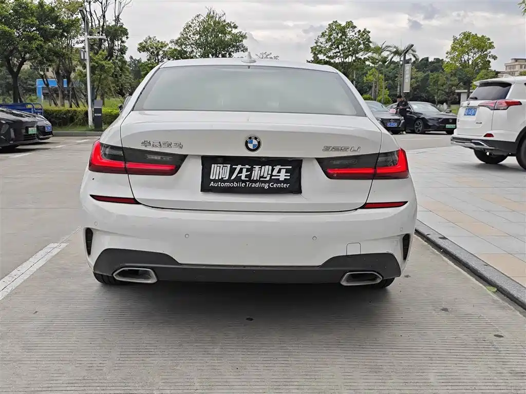 BMW 3 Series — миниатюра 8