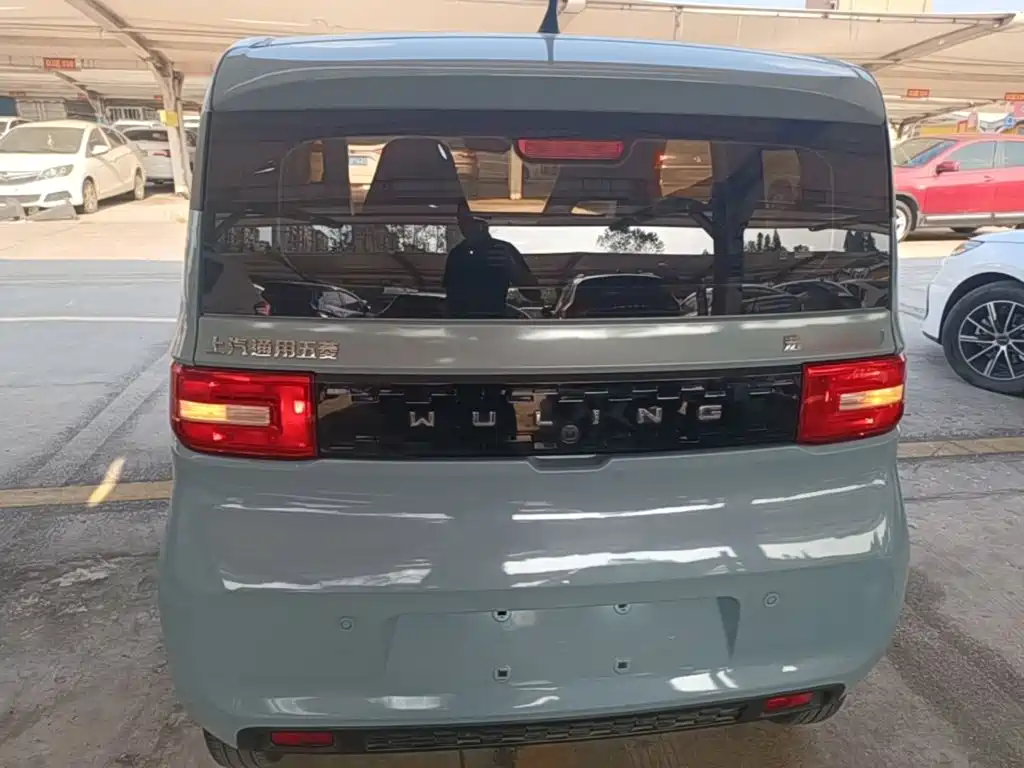Wuling MINIEV — миниатюра 6