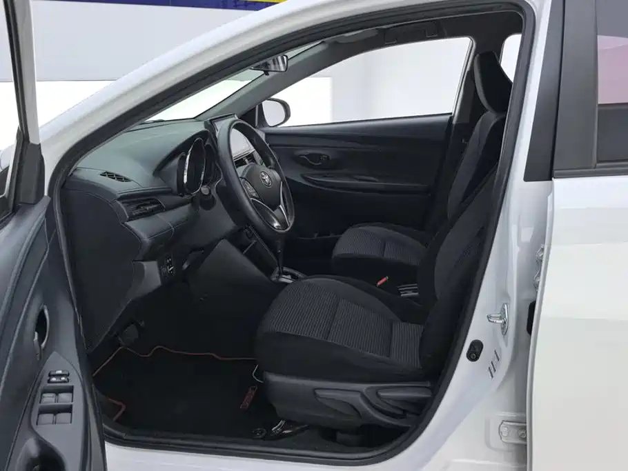Toyota Vios — миниатюра 9