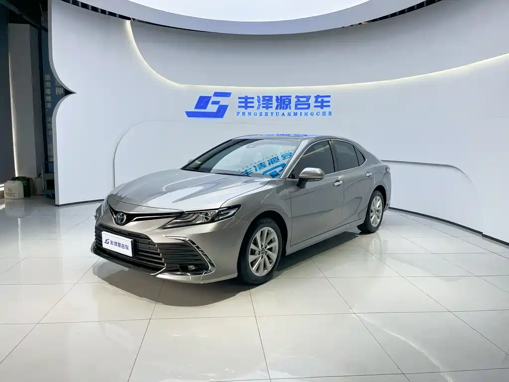Toyota Camry 2021