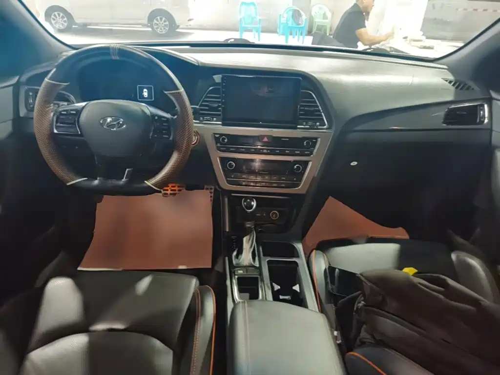 Hyundai Sonata — миниатюра 10