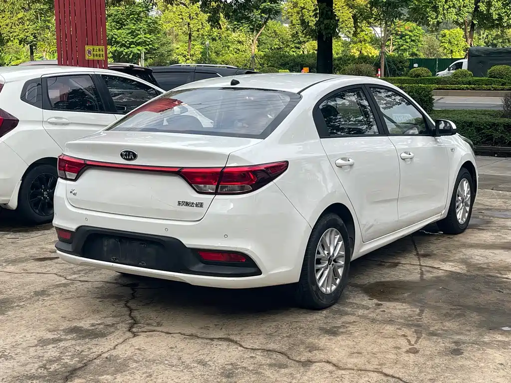 Kia K2 — миниатюра 4