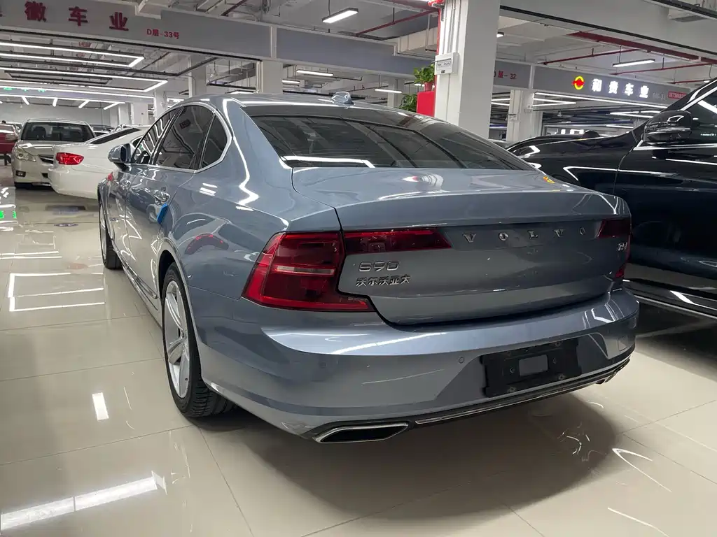 Volvo S90 — миниатюра 6