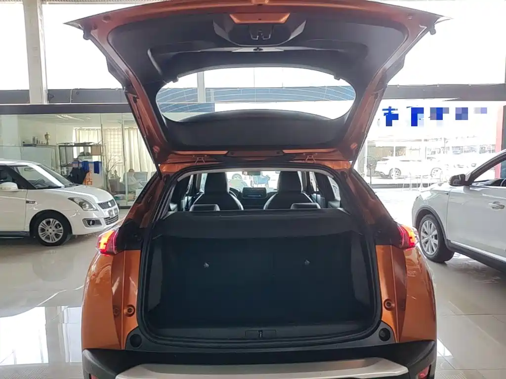 Peugeot 2008 — миниатюра 19