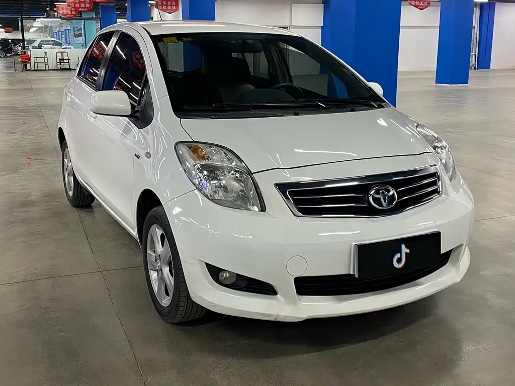 Toyota Yaris 2011 1.6GS AT