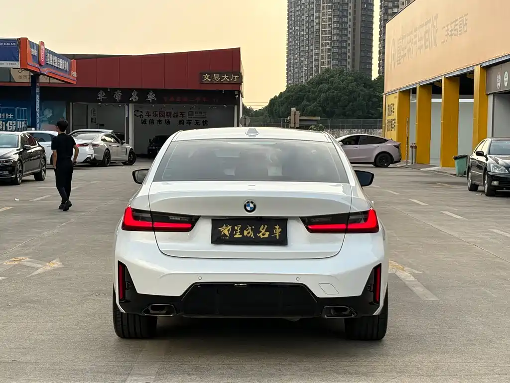 BMW 3 Series — миниатюра 19