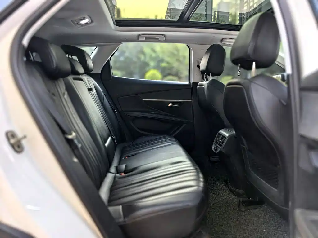 Peugeot 4008 — миниатюра 15