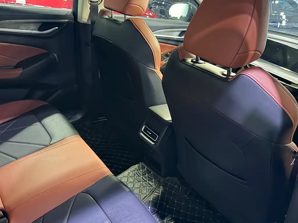 Changan Eado 2023 Enjoy PLUS NE 1.4T GDI DCT Luxury