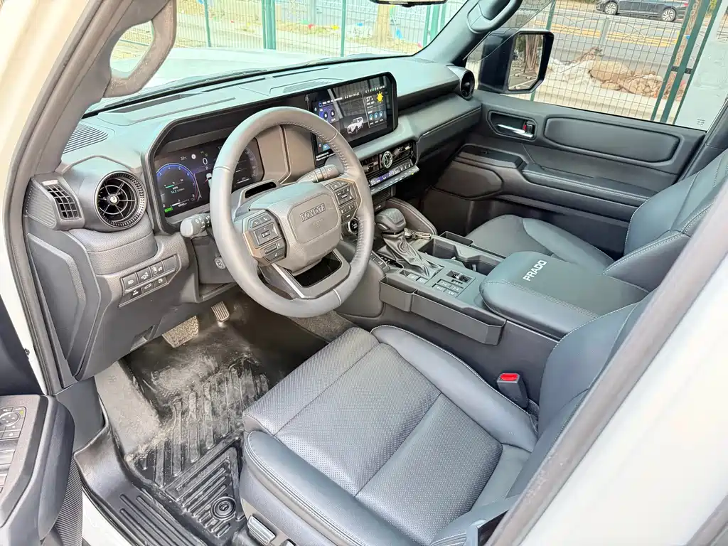 Toyota Prado — миниатюра 9