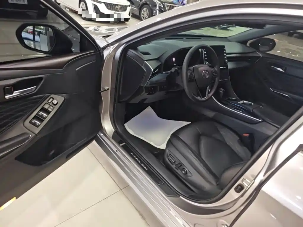 Toyota Avalon — миниатюра 16
