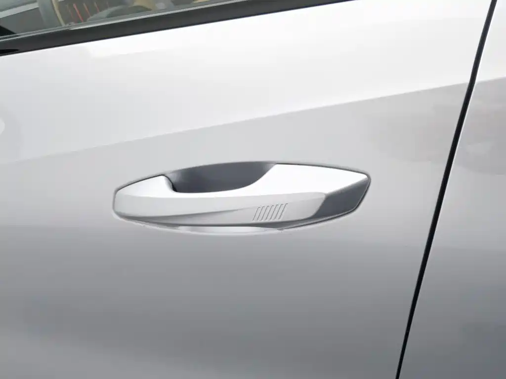 Geely Boyue L — миниатюра 18