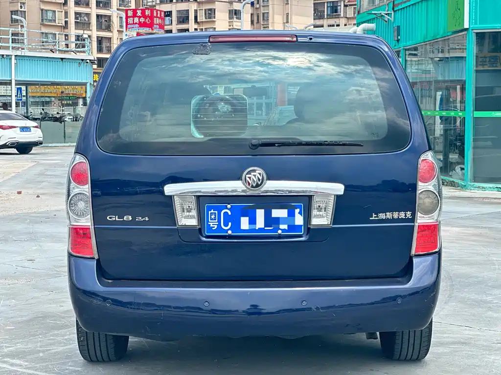 Buick GL8 — миниатюра 6