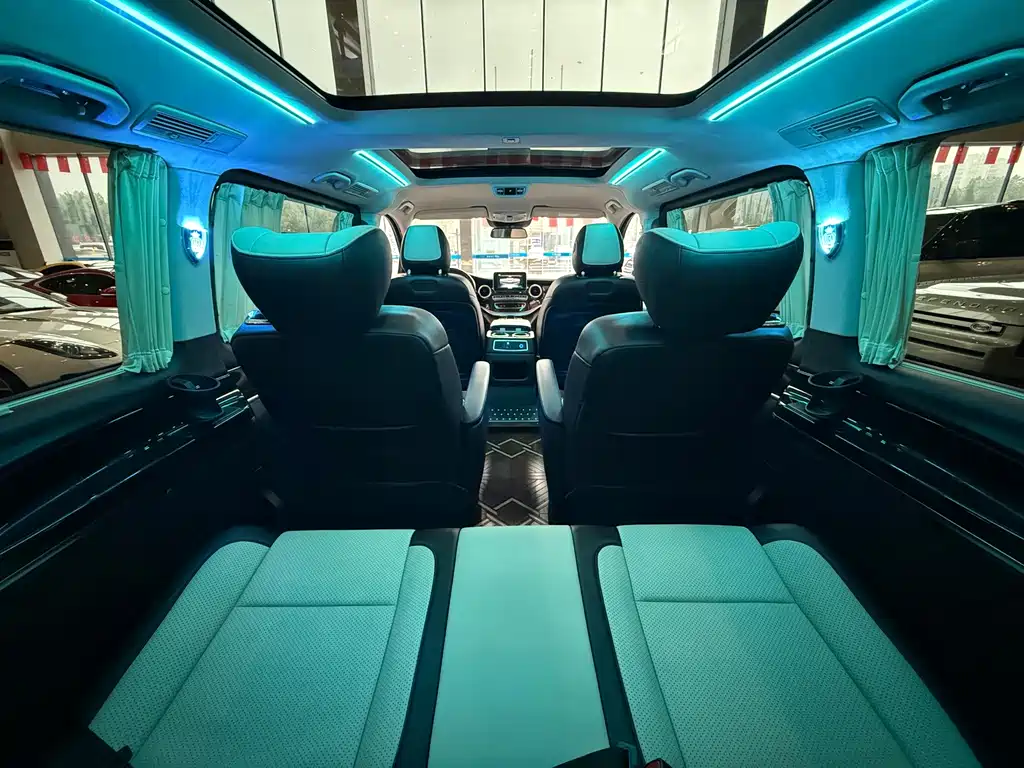 Mercedes-Benz V-Class — миниатюра 8