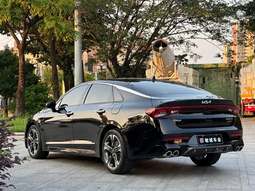 Kia K5 — миниатюра 7