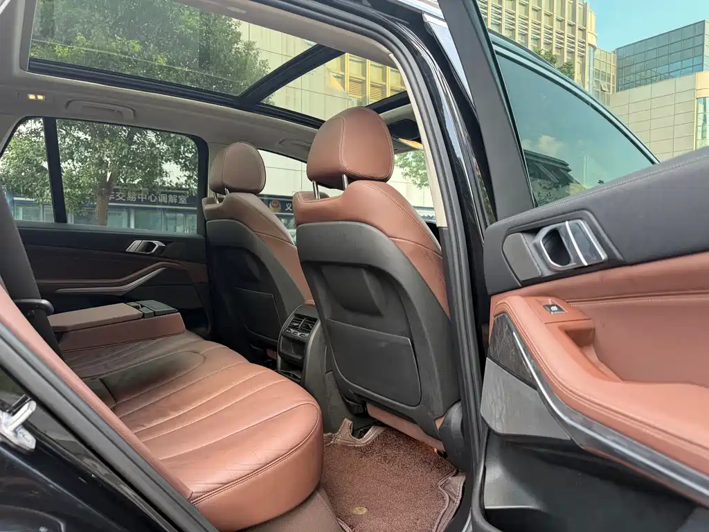 BMW X5 (Import) — миниатюра 8