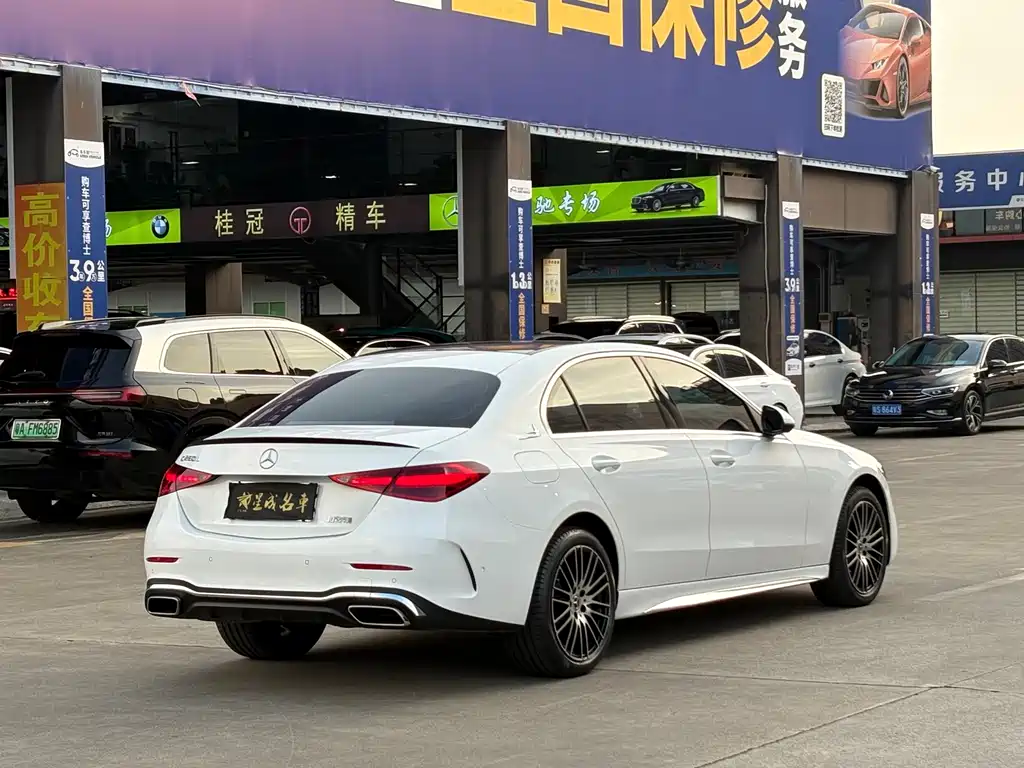 Mercedes-Benz C-Class — миниатюра 17