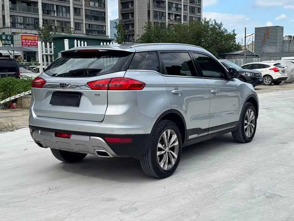 Geely Boyue — миниатюра 5