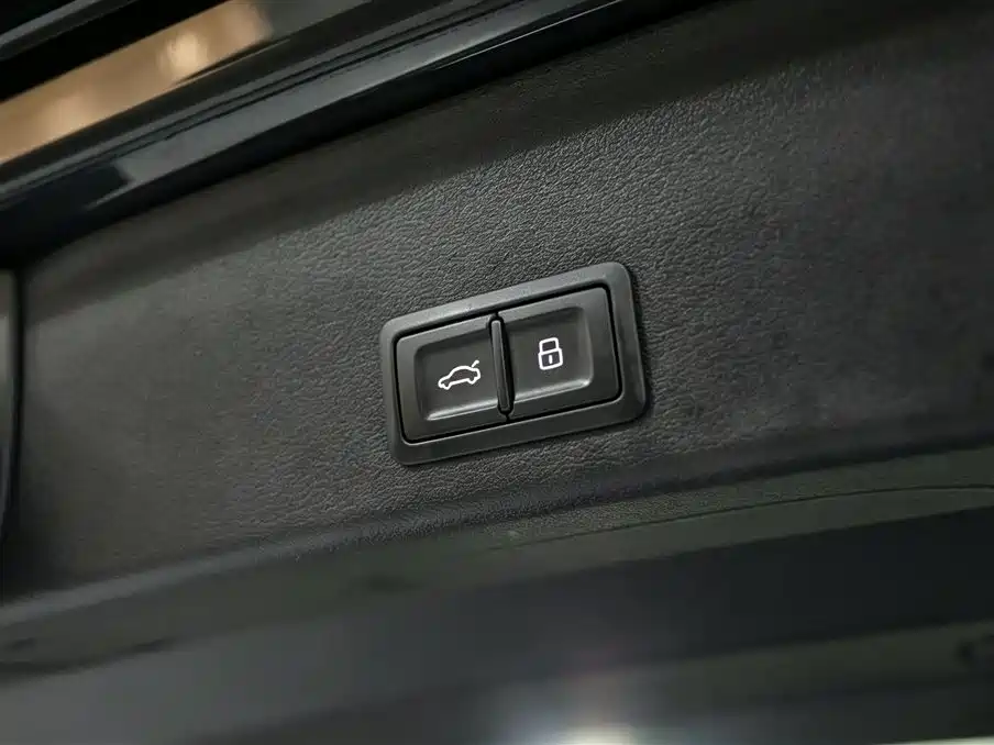 Audi A4 (Import) — миниатюра 17
