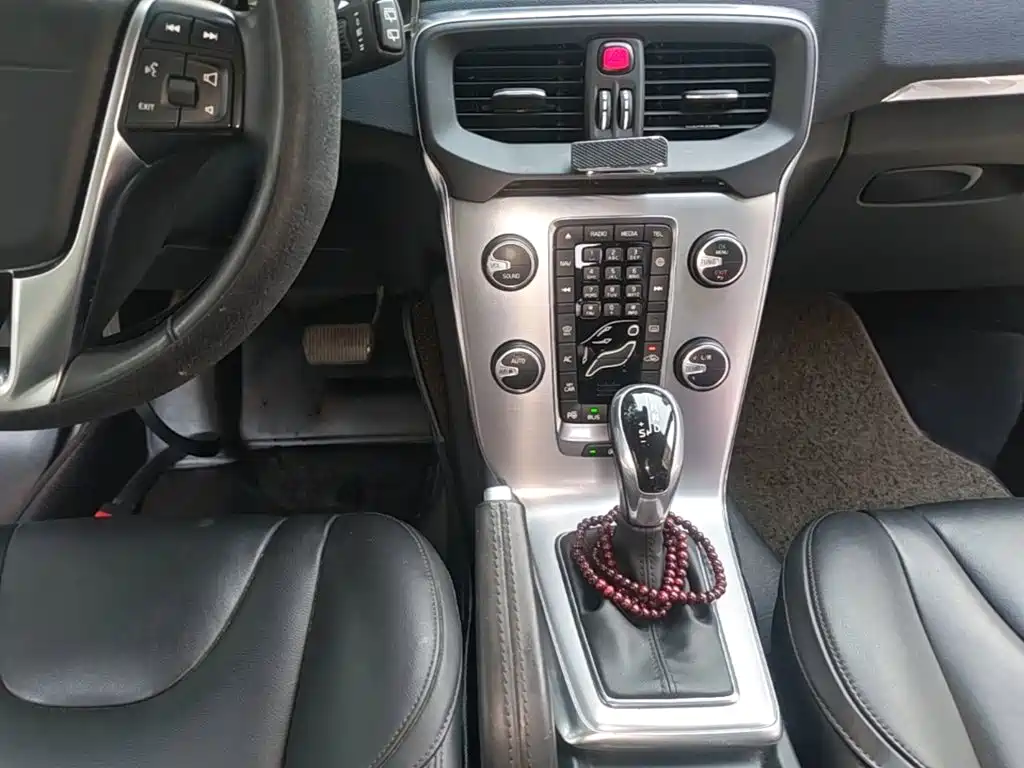 Volvo V40 — миниатюра 14