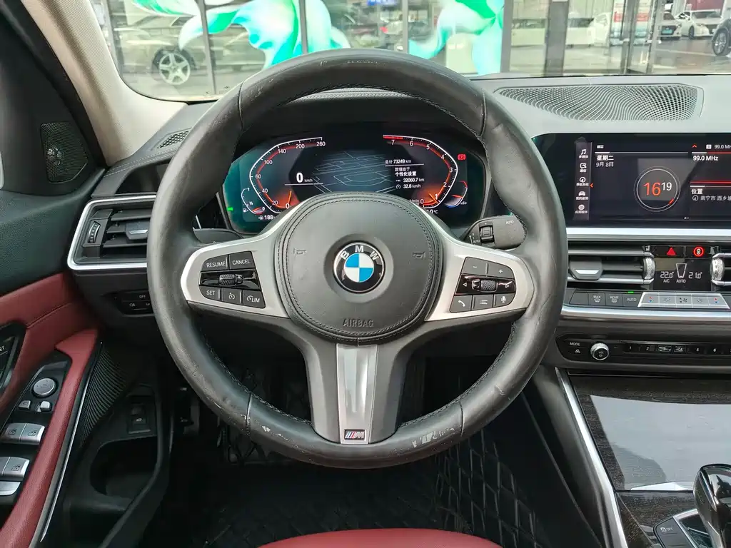 BMW 3 Series — миниатюра 13