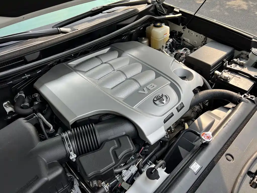 Toyota Land Cruiser 2019 5.7L