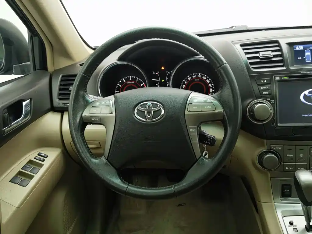 Toyota Highlander — миниатюра 11