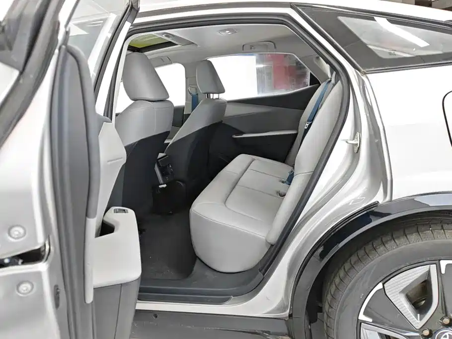 Toyota bZ3 — миниатюра 11