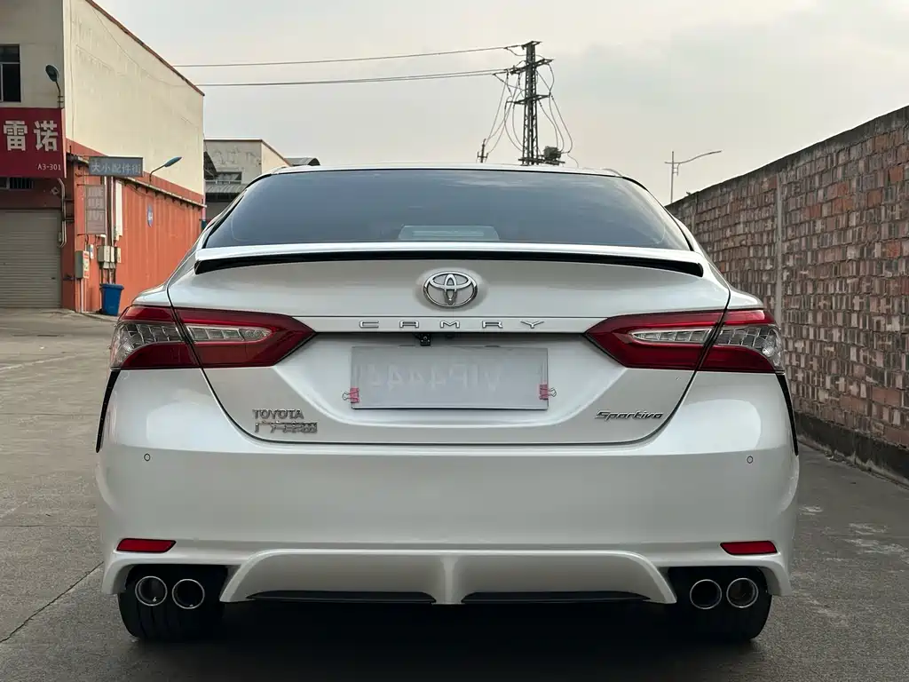 Toyota Camry 2019 2.0S V