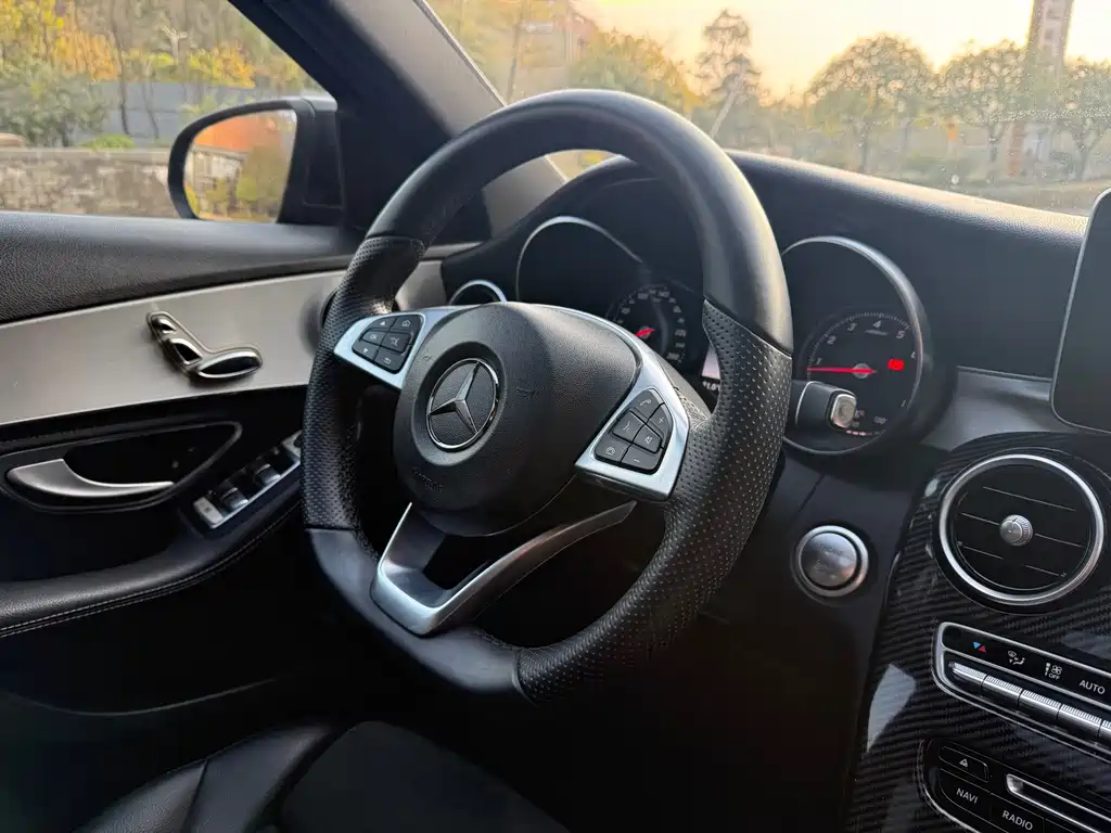 MERCEDES-BENZ C CLASS