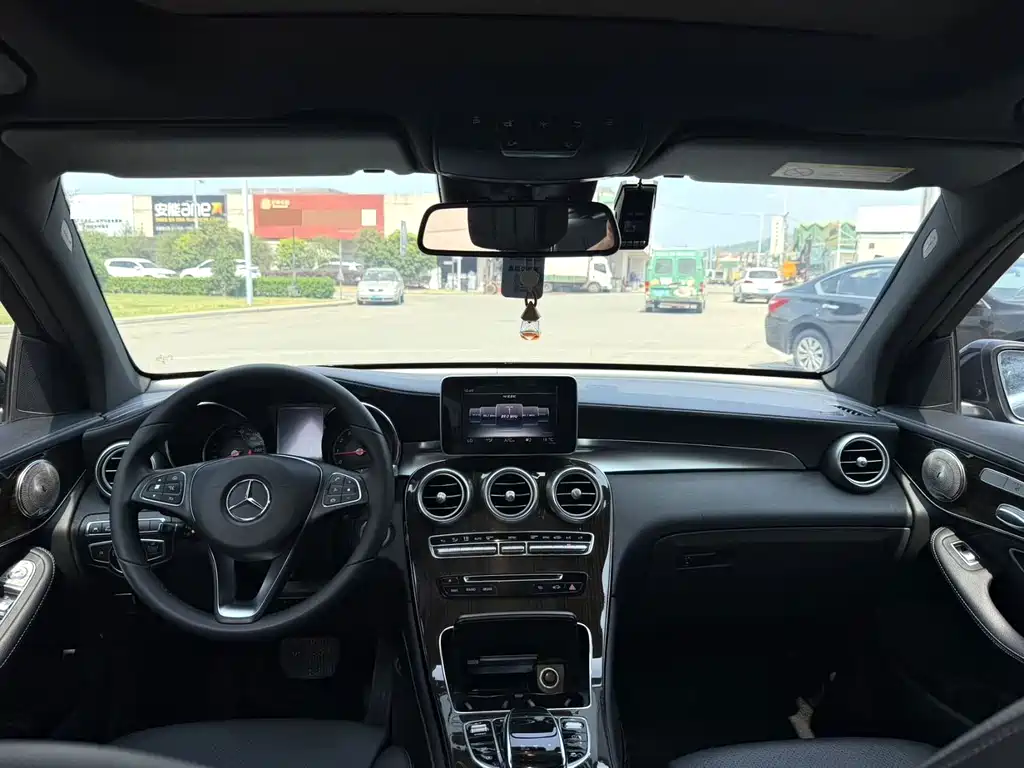Mercedes-Benz GLC — миниатюра 4