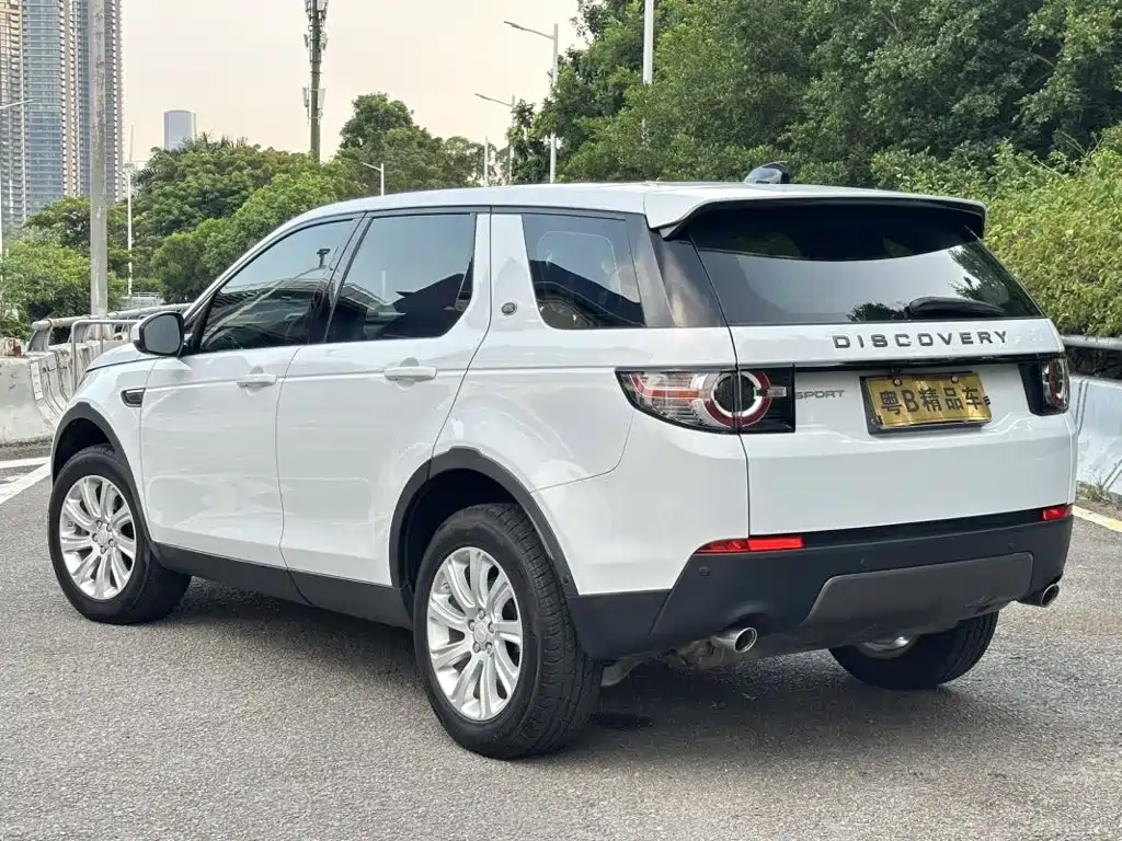 Land Rover Discovery Sport — миниатюра 10