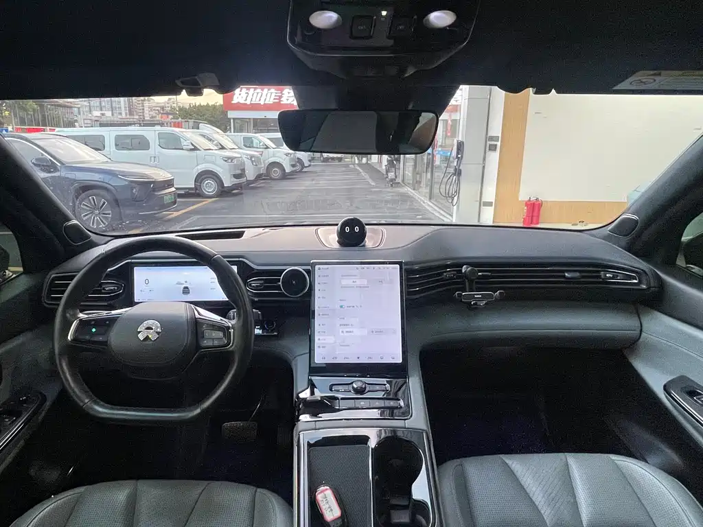 NIO ES8 — миниатюра 21