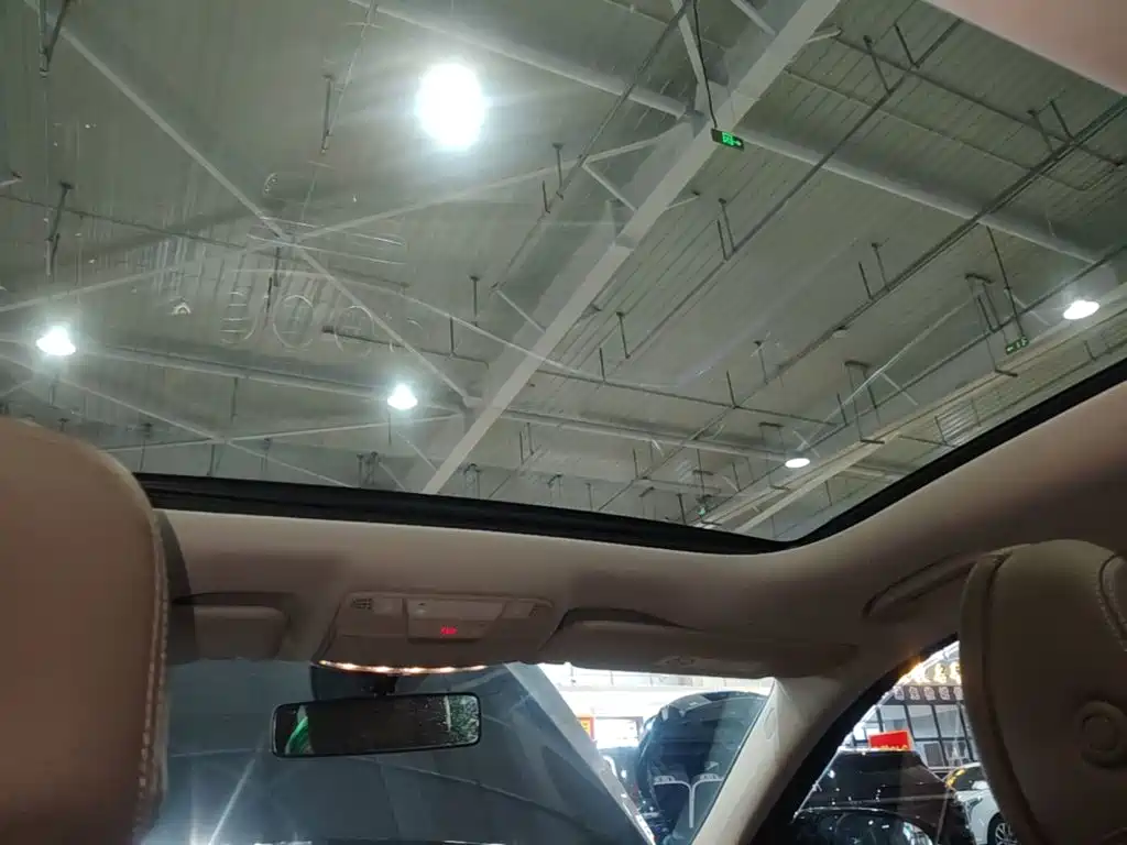 Mercedes-Benz E-Class New Energy — миниатюра 18