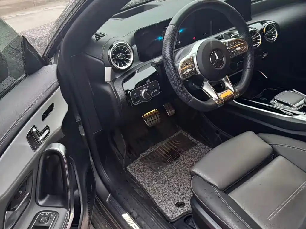 Mercedes-Benz CLA AMG — миниатюра 8