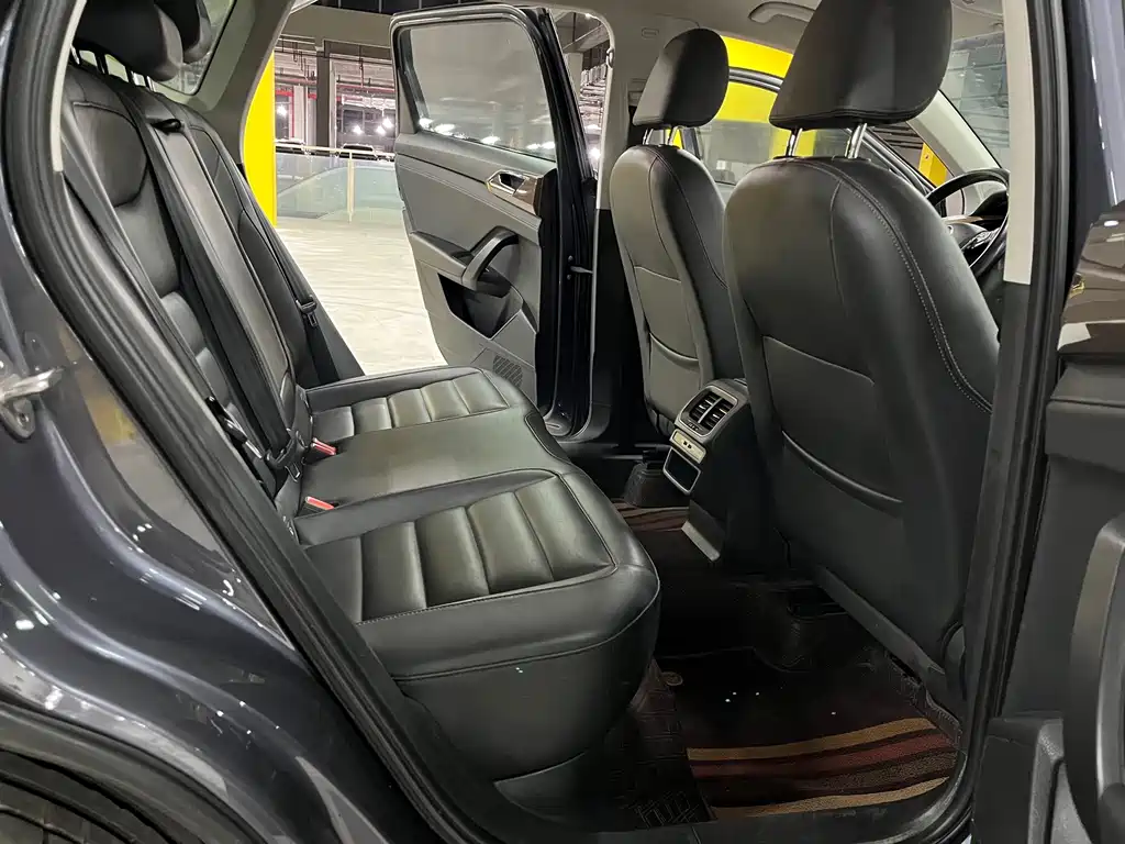 Volkswagen Tharu — миниатюра 10
