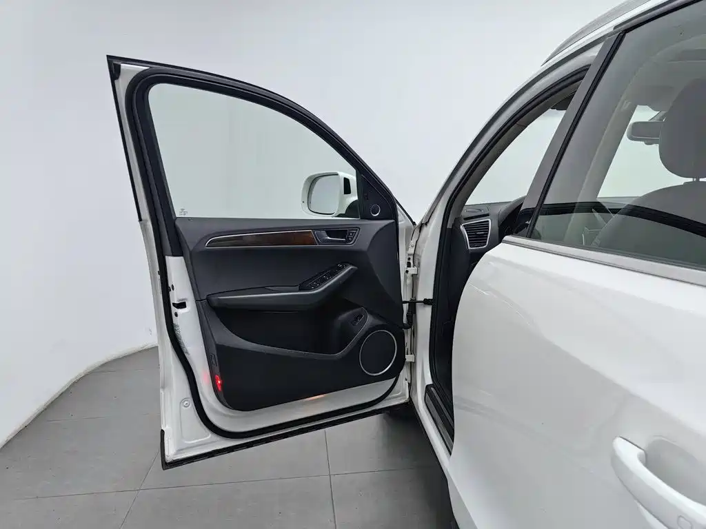 Audi Q5 — миниатюра 8
