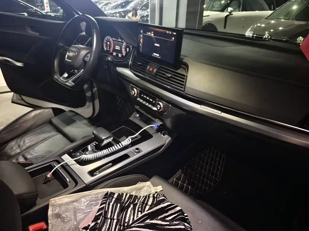 Audi Q5L — миниатюра 8