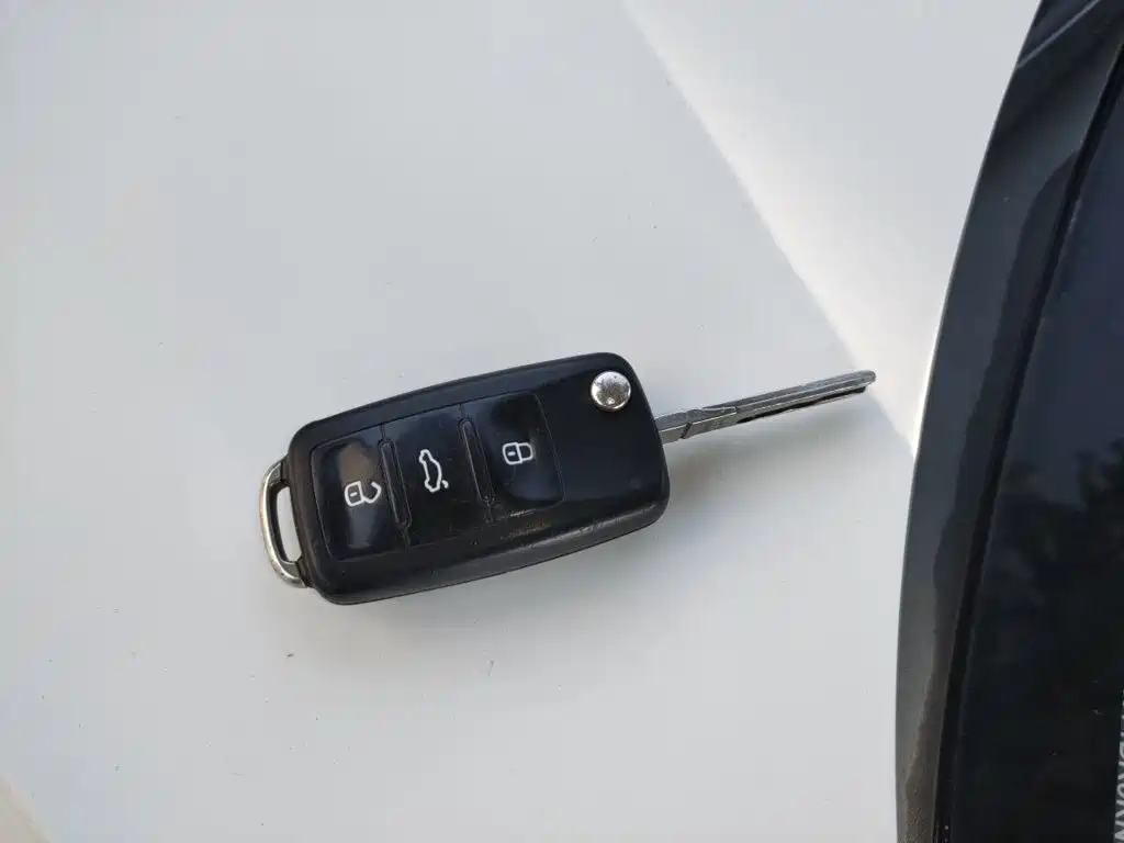 Volkswagen Santana — миниатюра 9