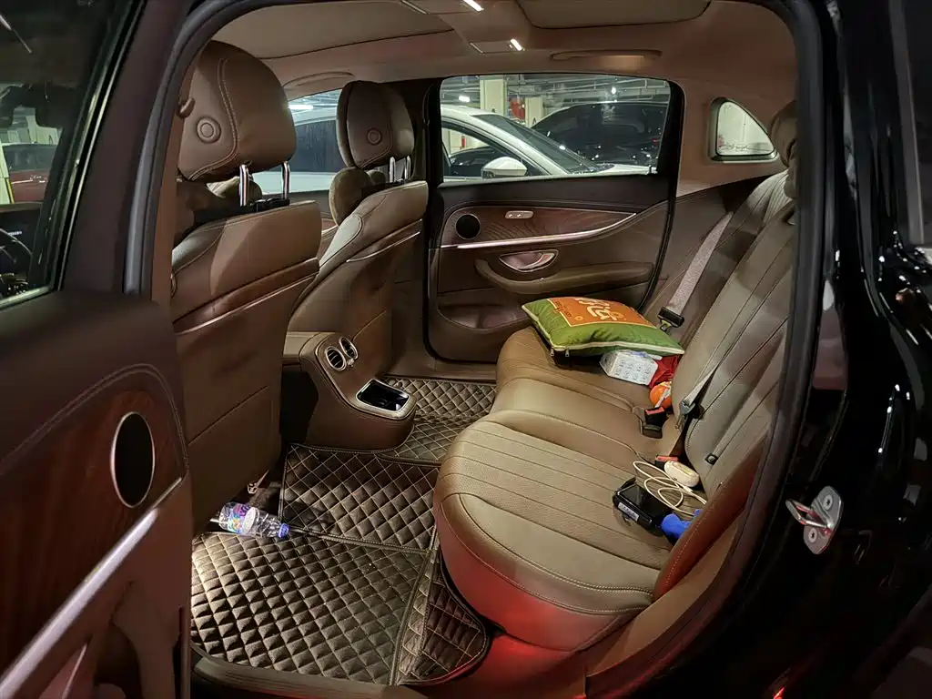 Mercedes-Benz E-Class E 2023 E 260 L