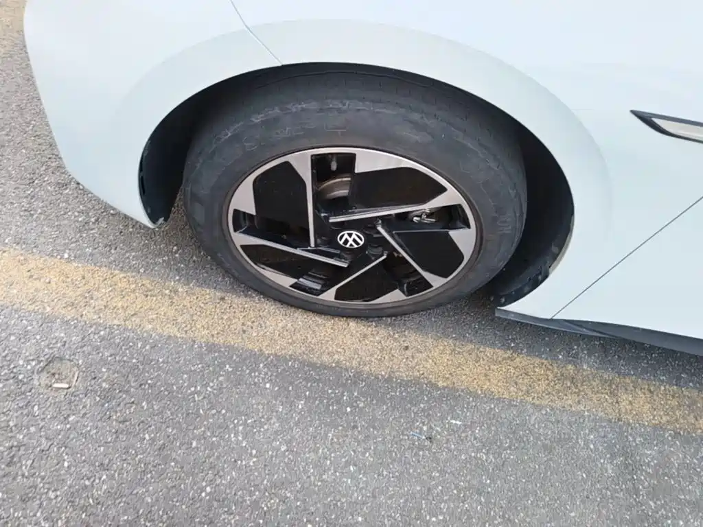 Volkswagen ID.3 — миниатюра 23
